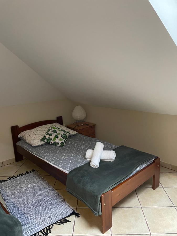 Hotel Restauracja Rozmarzyn Ostrzeszów Exteriér fotografie
